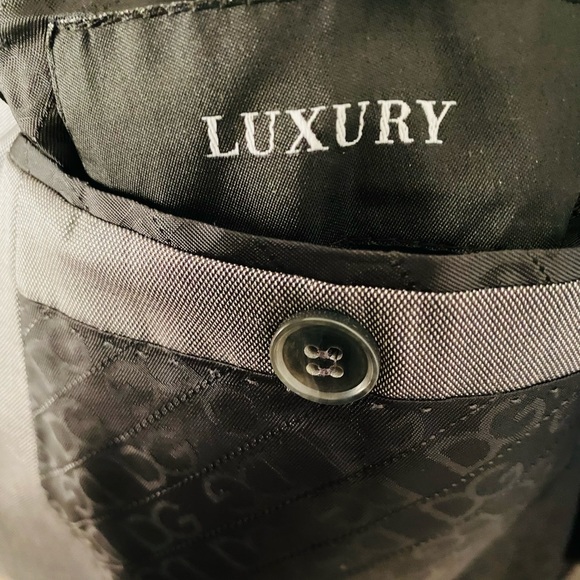 Dolce &Gabbana  suit - Picture 5 of 11